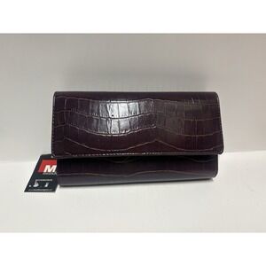 Mundi Hidden Assets Clutch Wallet Organizer Redish Soft Brown Croc pattern New